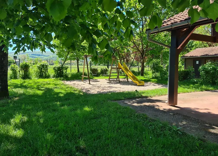 مكان تخييم Les Guinguette