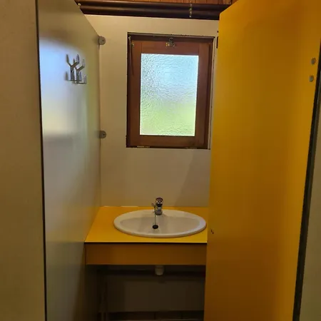 Les Guinguette Kamp alanı